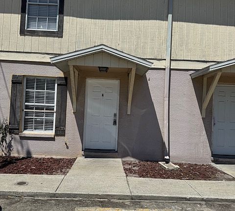 2nd image of 2309 N Johnson St Unit A