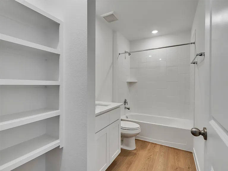 9011 Serene Haven Ln — Photo 14