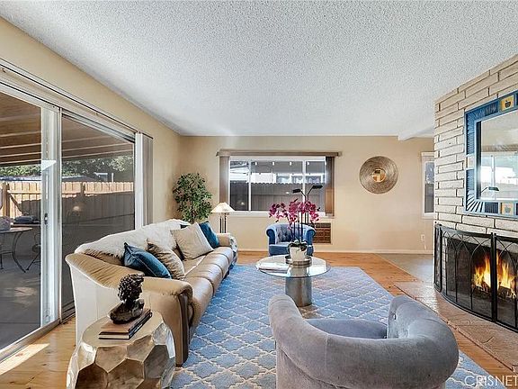 3rd image of 8835 Gaviota Ave