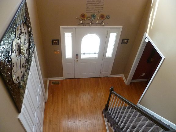 2-story Foyer