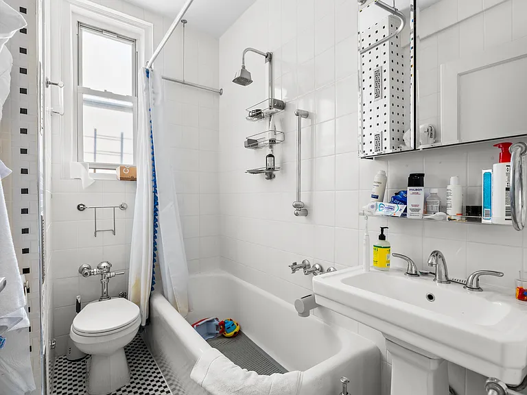 145 E 92nd St #10A — Photo 11