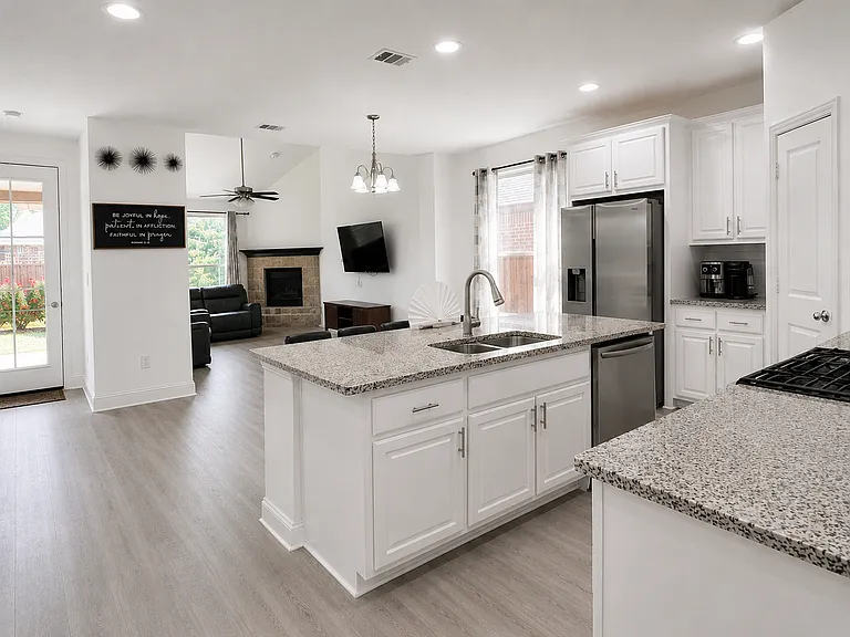 16000 High Line Dr — Photo 9