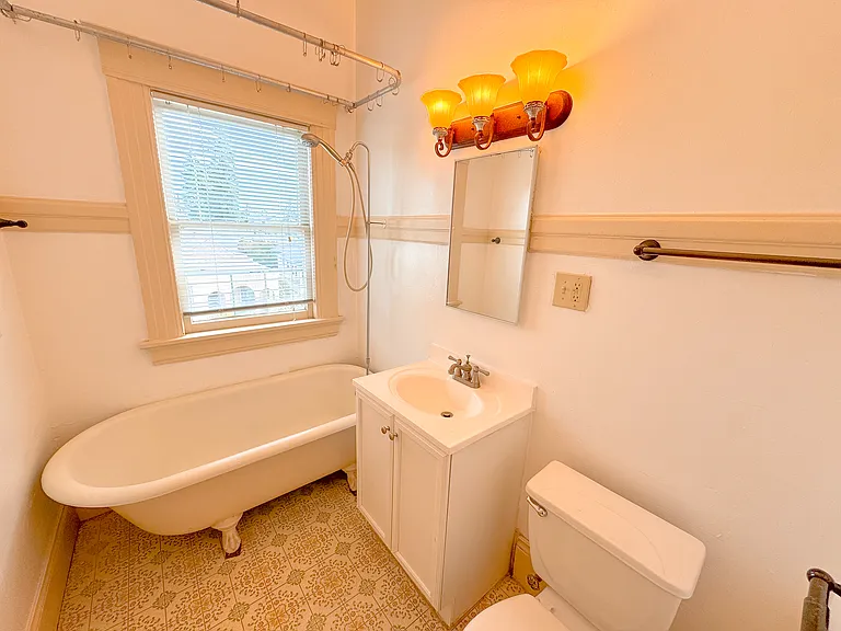 1539 Encinal Ave #12 — Photo 7