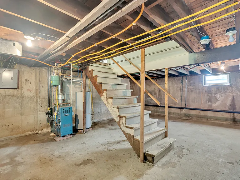 Savin Court Apartments — Photo 29