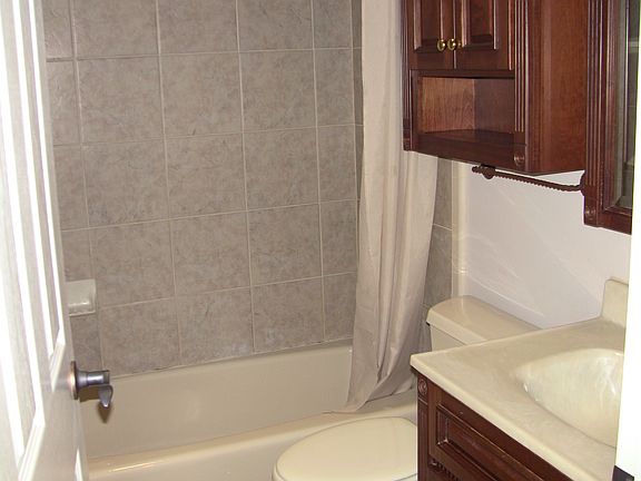 5th image of 3216 E Del Mar Dr