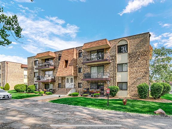 2nd image of 4951 W 134th Pl APT 1C