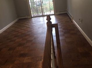 1203 Towne House Vlg, Hauppauge, NY 11749