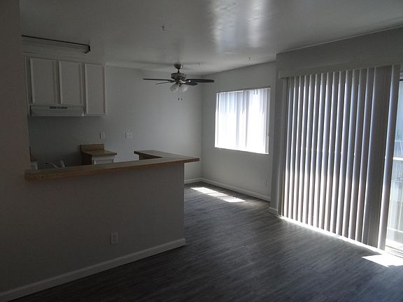 3rd image of 4914 67th St #13