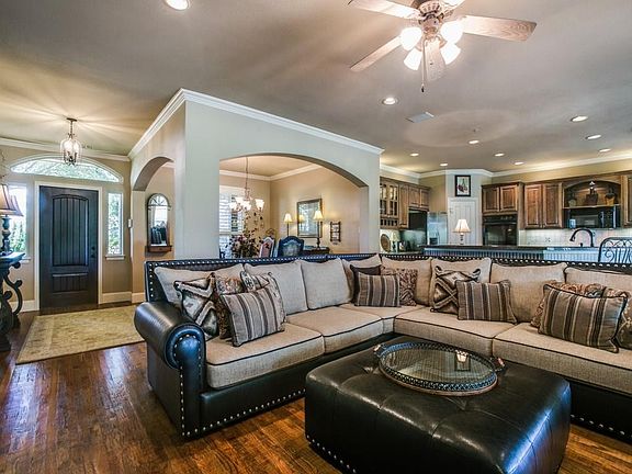 5th image of 3300 Amberwood Ln
