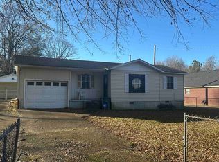 4005 Sewanee Rd, Memphis, TN 38109