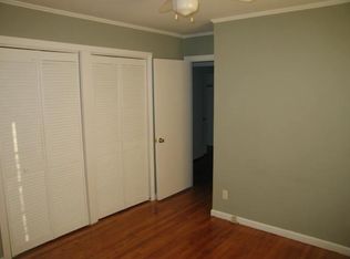8022 Summit St, Kansas City, MO 64114