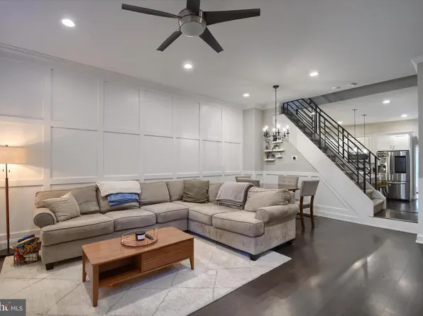 4117 Cresson St, Philadelphia, PA 19127