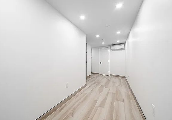 4th image of 2555 Bedford Ave #1R