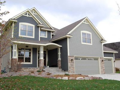 180 Bevins Ln, Mahtomedi, MN, 55115