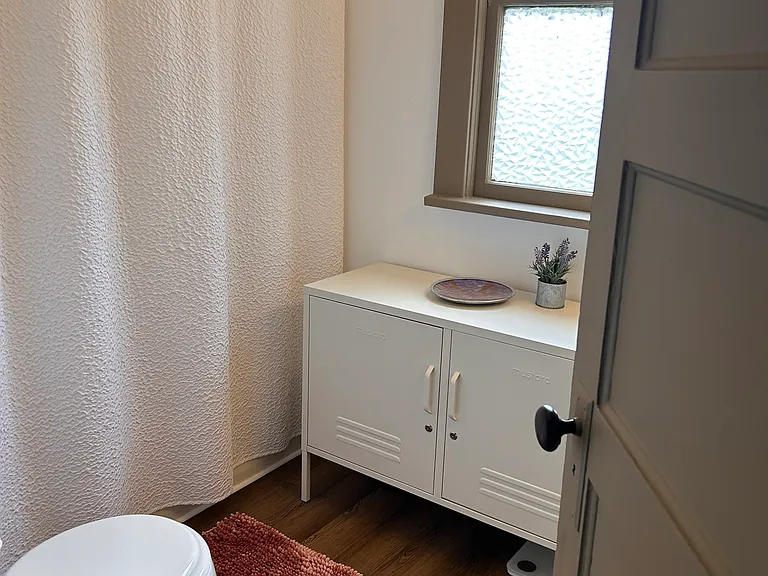 3416 Rockefeller Ave — Photo 14