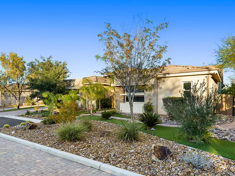 8396 Sweetwater Creek Way — Photo 33