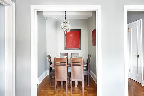 Sold by Warburg | media 21