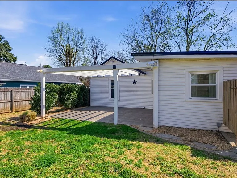 1164 Brookwood Ave — Photo 10