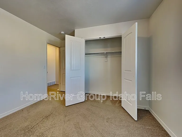 1629 N Stevens Dr #B — Photo 8