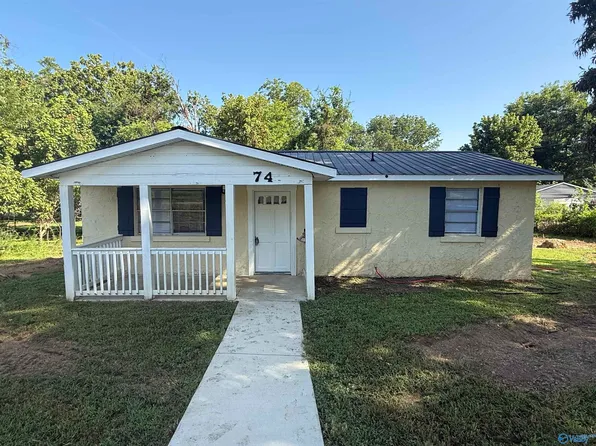 74 Derrick Dr, Guntersville, AL 35976