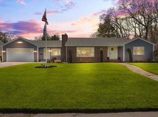 172 Country Club Ln, Brockton, MA 02301