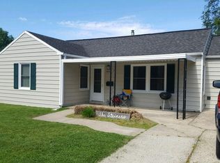 1832 Green Berry Rd, Jefferson City, MO 65101