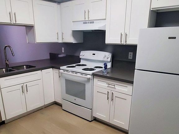 3rd image of 1831 North Ave #201