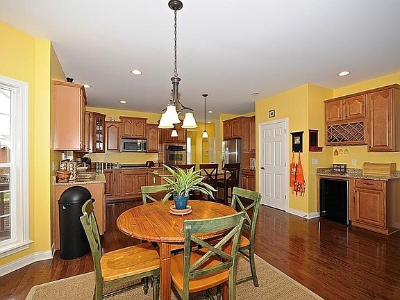 4th image of 11320 Abercairn Ct