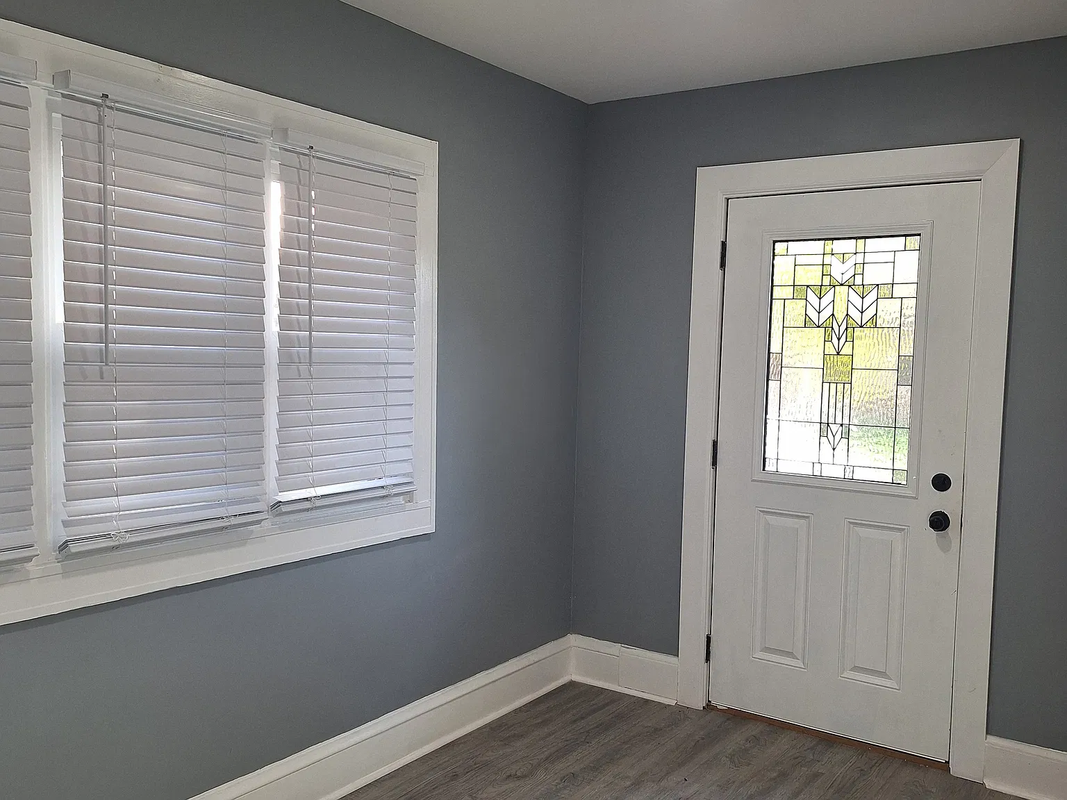 4058 N 24th Pl — Photo 2
