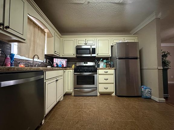 5th image of 250 Scooter Hill Rd