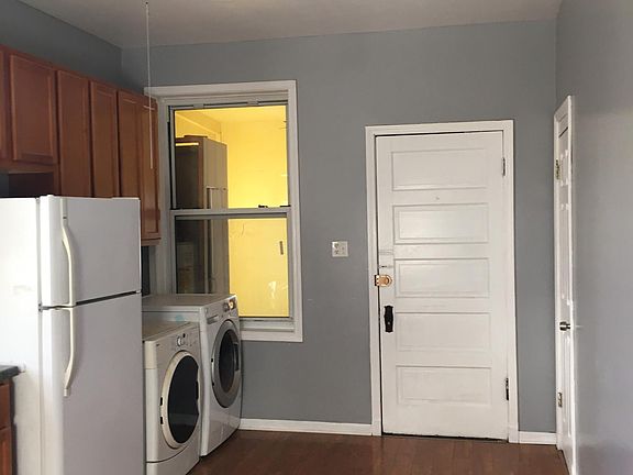 3rd image of 2242 S Whipple St #58wmfyd6a