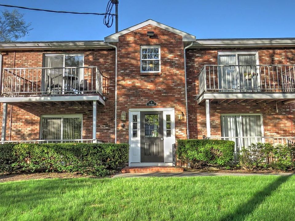1st image of 9 Kingswood Dr #14