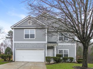 185 Flanders Dr, Mooresville, NC 28117
