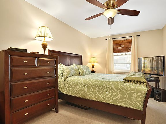 3rd image of 77 E 28th St APT 1
