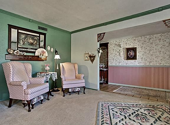 3rd image of 7617 Nutwood Pl