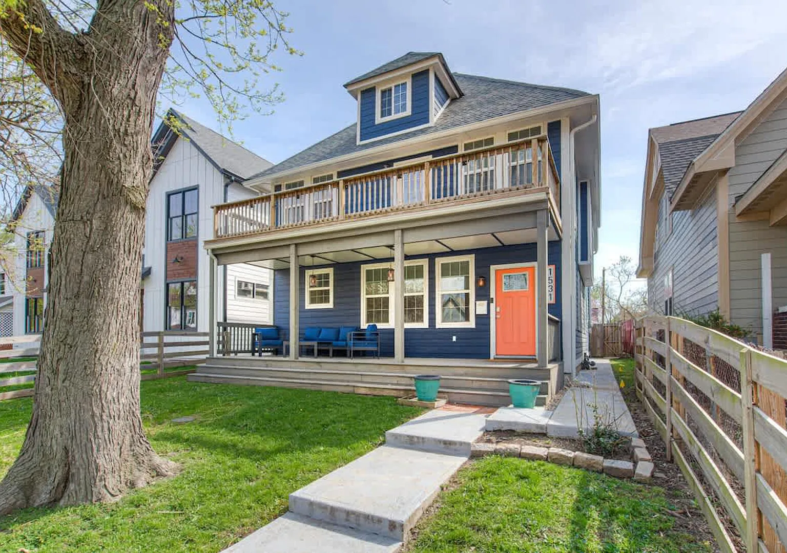 Spacious Home with Hot Tub, Sleeps 14 — Photo 4