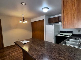 110 W 11th St, Kaukauna, WI 54130