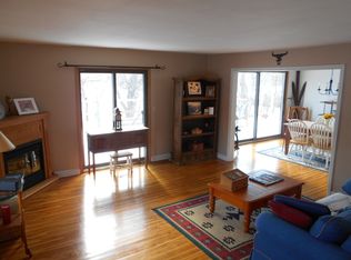 4416 Tonkawood Rd, Minnetonka, MN 55345