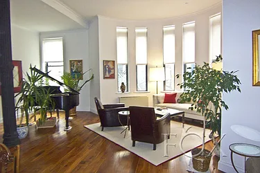 Rented by Fox Residential Group