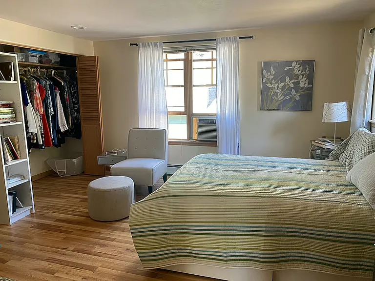 1019 Bennett Ave #B — Photo 6
