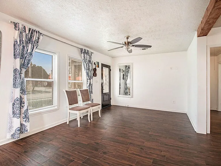 7418 Fir St — Photo 4