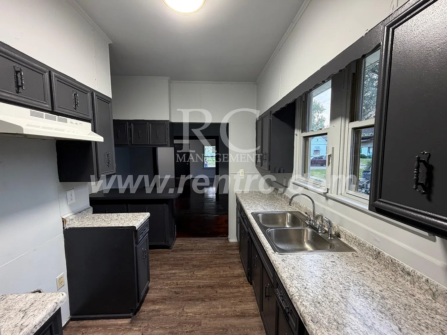 2 bed, 1037 sqft, $775 — Photo 3