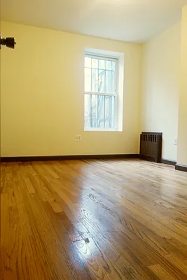 Rented by Evergreen Apartments BK | media 9