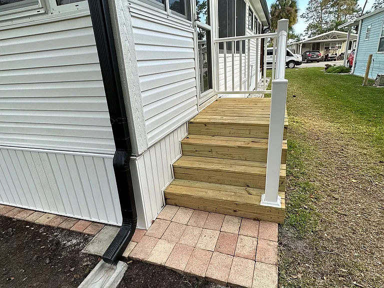 547 Lake Dr — Photo 19