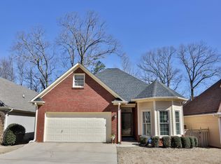 627 Village Crest Cir, Hoover, AL 35226