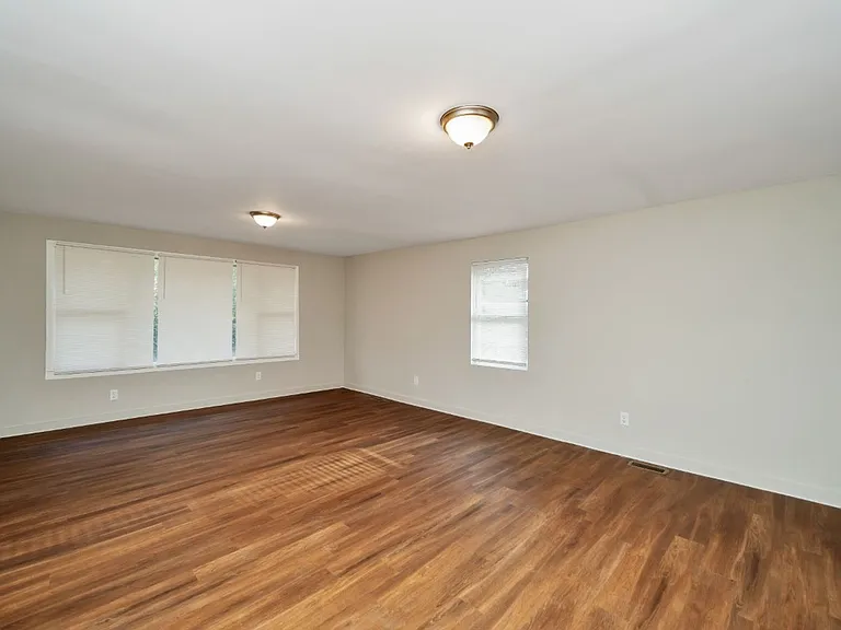 1624 Fairview Dr — Photo 17