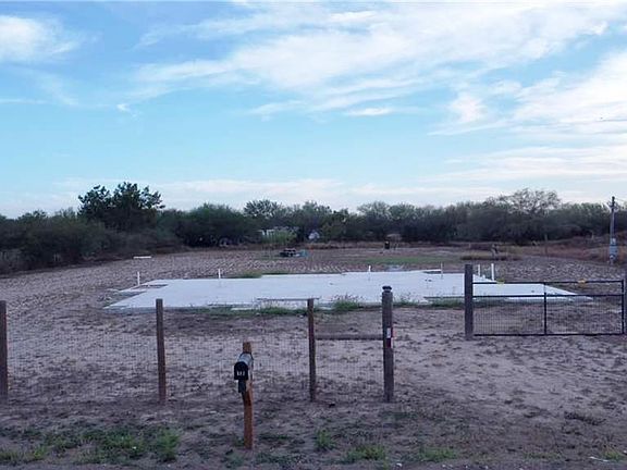 2nd image of 600 El Toro Ave