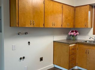 1541 E 1st St, Newberg, OR 97132