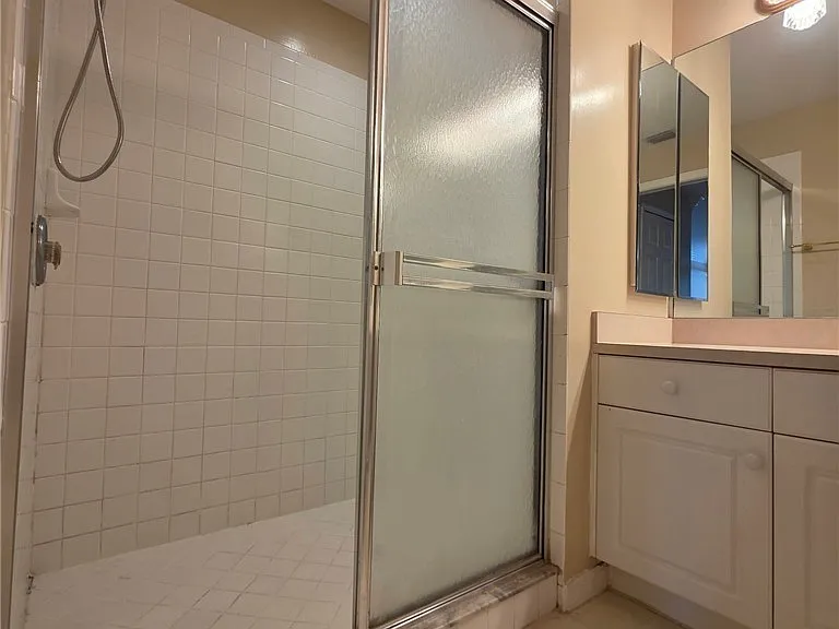 820 Rue Labeau Cir — Photo 12