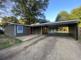 3693 Shoreham Dr, Memphis, TN 38118